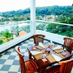 Hotel Supreme, Kandy