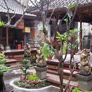 https://sapta-house.ubudhotelsnow.com